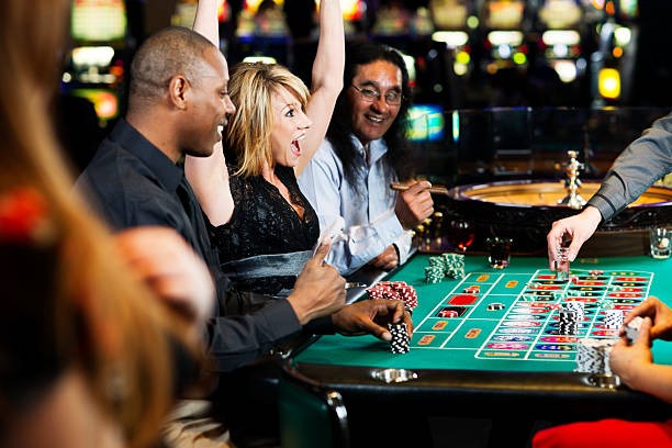 Live table with real dealer Live blackjack table view with dealer and card display on mahkota138